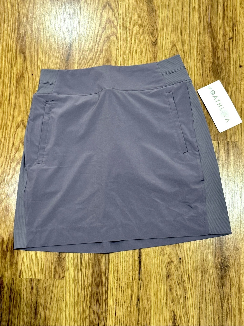 NWT Athleta Brooklyn 16” Skort in Ti, Size 2